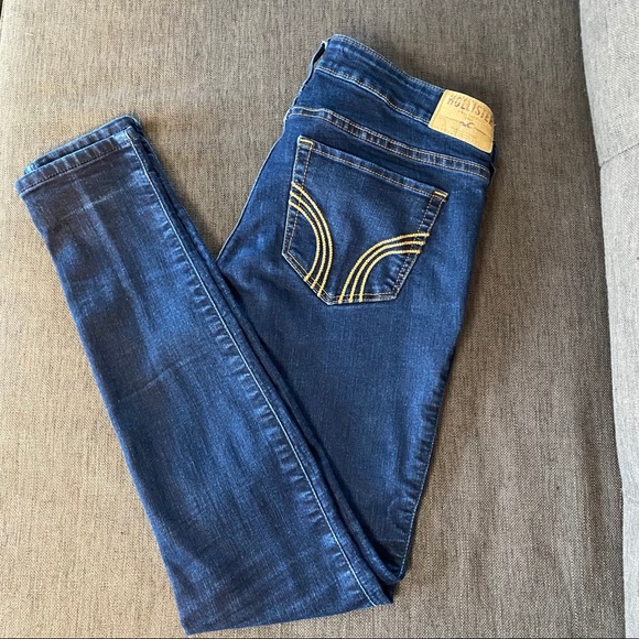 3/25$⭐️Host Pick ⭐️ Hollister wash skinny jeans - Picture 12 of 12